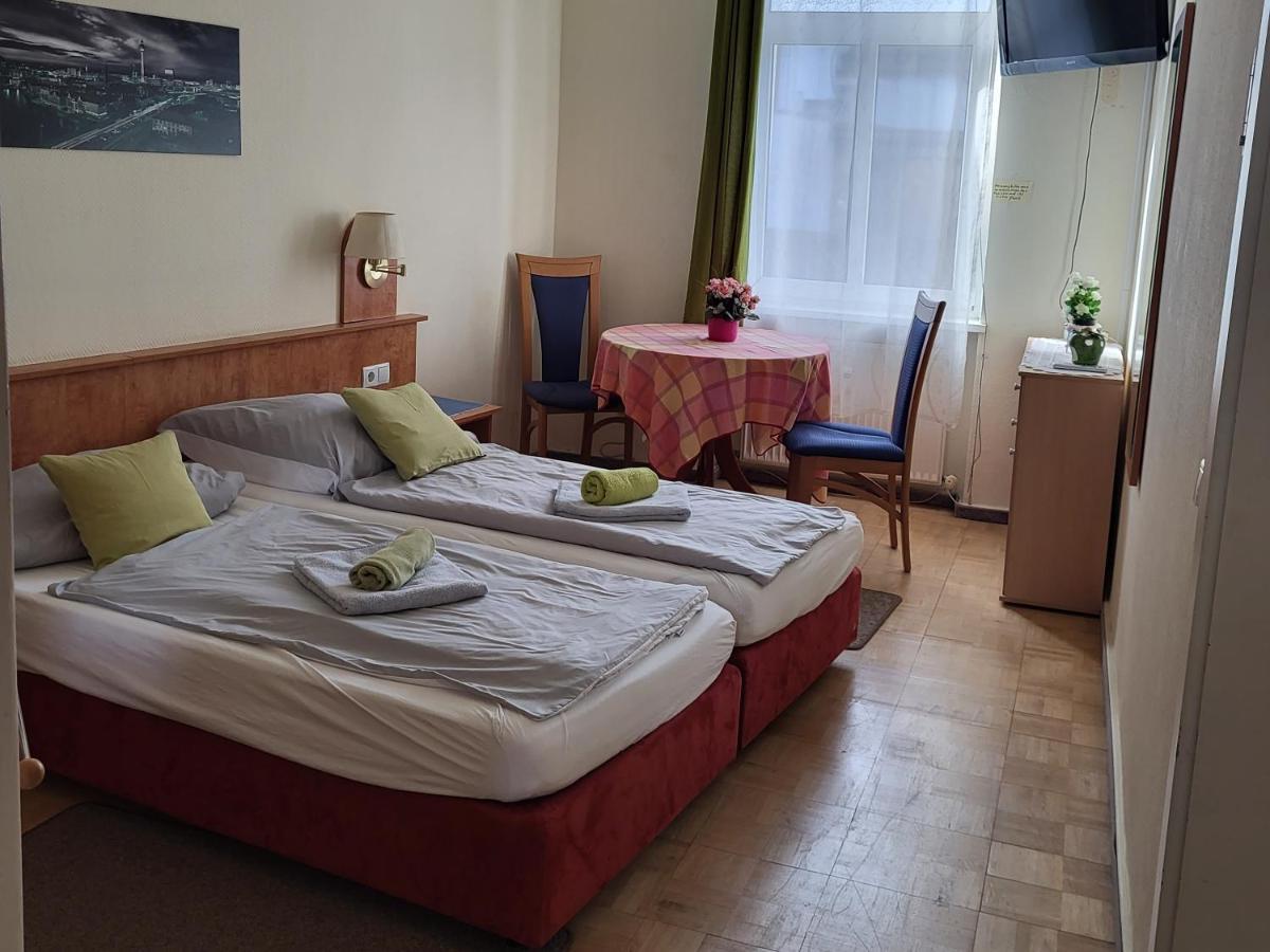 Pension Hubertus Berlin Luaran gambar